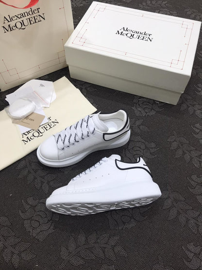 Oversized Sneaker (Women’s)